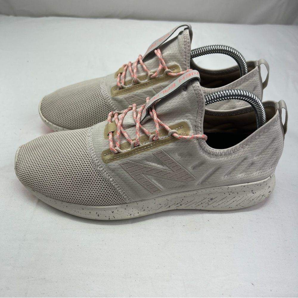 New Balance FuelCore Coast v4 Cream Running Shoe Women’s Size 9 WCSTLRG4